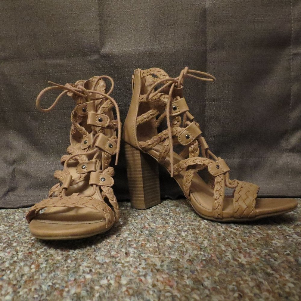 Womens Sandals - 7.5